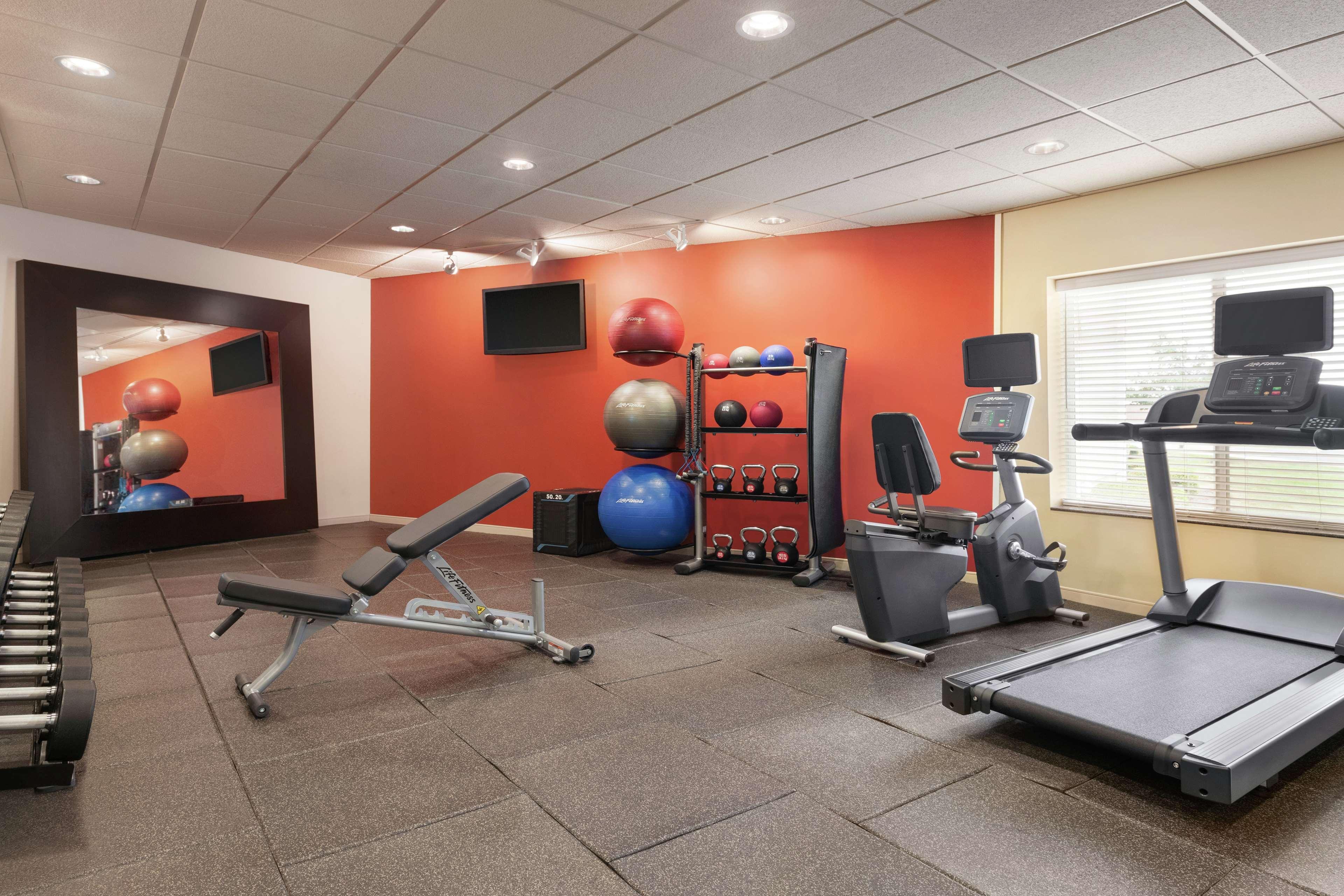 Homewood Suites By Hilton Allentown-West/Fogelsville Exterior photo